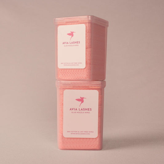 LINT-FREE ADHESIVE WIPES