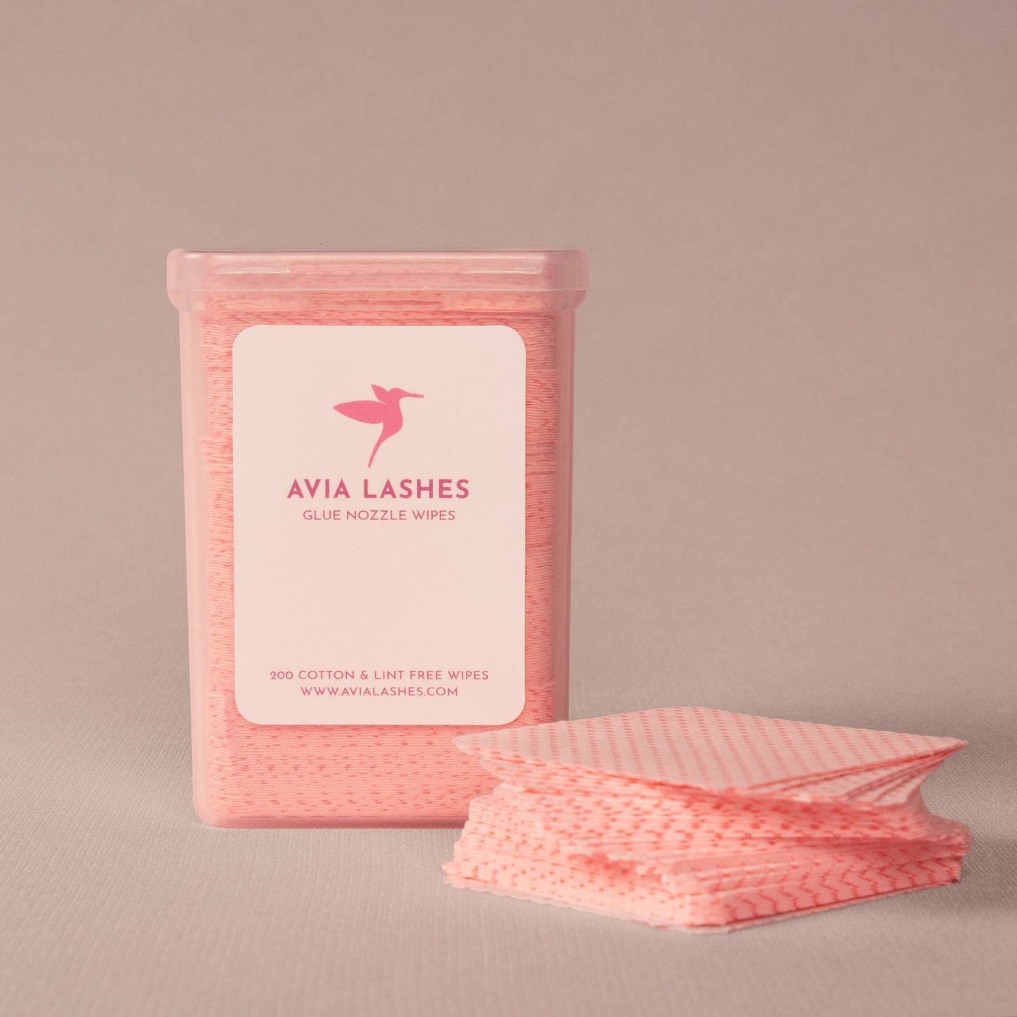 LINT-FREE ADHESIVE WIPES